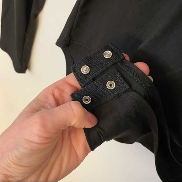 Gaze Long Sleeve Deep V-Neck Black Bodysuit - Picture 4 of 5